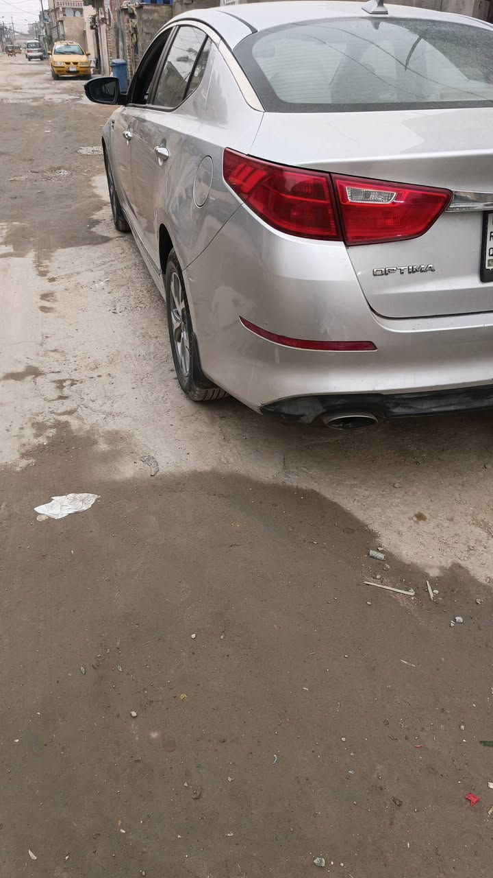 السلام عليكم وارد أمريكي كير مكينه تبريد مكفول شاشه كامرة تحكم جهتين تخم تاير باسمنه سيارة خير من الله أي نقص مابيهة كلشي شغال حادث دعاميه فقط والبنيد كلير والباقي مكفول السعر ١٢٠وبي مجال المكان النجف الاشرف شارع الحولي علما السيارة استعمال شخصي أخو كم منتسب سكنه بغداد ***********
