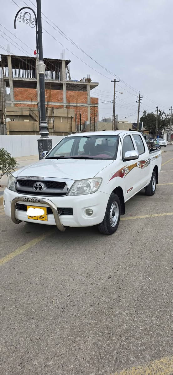 مرزي 2011  
ماشيه 180الف كيلو متر
سيارة حيل نضيفه مامتعوبة 
الضرر 
تعديل بارد جامرلغ الخلفي موضح بالصورة
باب السايق مبدل بلاد
فول عادي
رقم اربيل تحويل مباشر
السعر النهائي 175$
شراي اتصل
مكاني كركوك 
*********** Singapore
