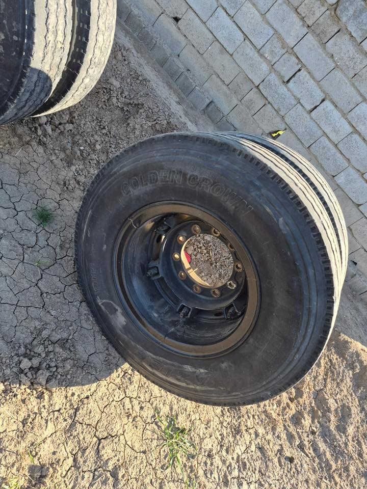 تايرات ٢٤ ويل وبراميغ الماني 5 زواج للبيع نضيفات عدا بيهن زوج مو نضيف شويه
***********
