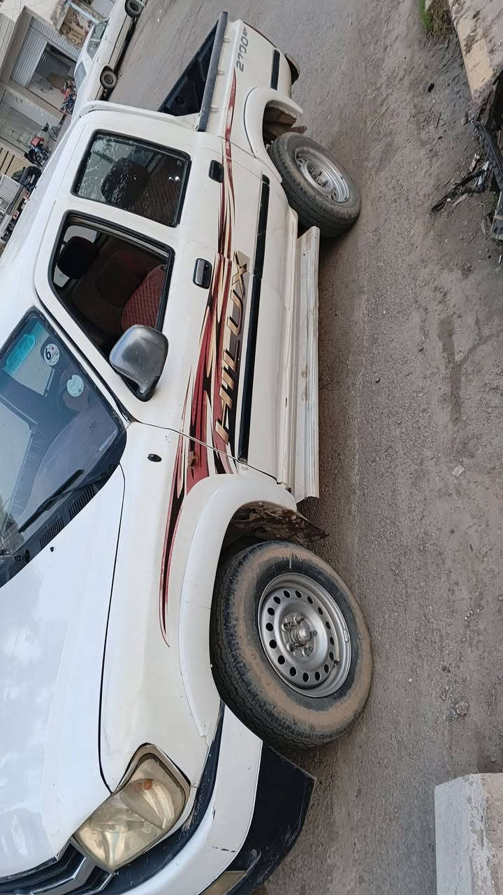 السلام عليكم 
بكم ادمرال 2008 رقم سليمانيه 
كير محرك شرط كهربائيات كلها شغاله 
السعر المطلوب 35وبيها مجاال لشراي
مكاني تكريت رقم ***********
