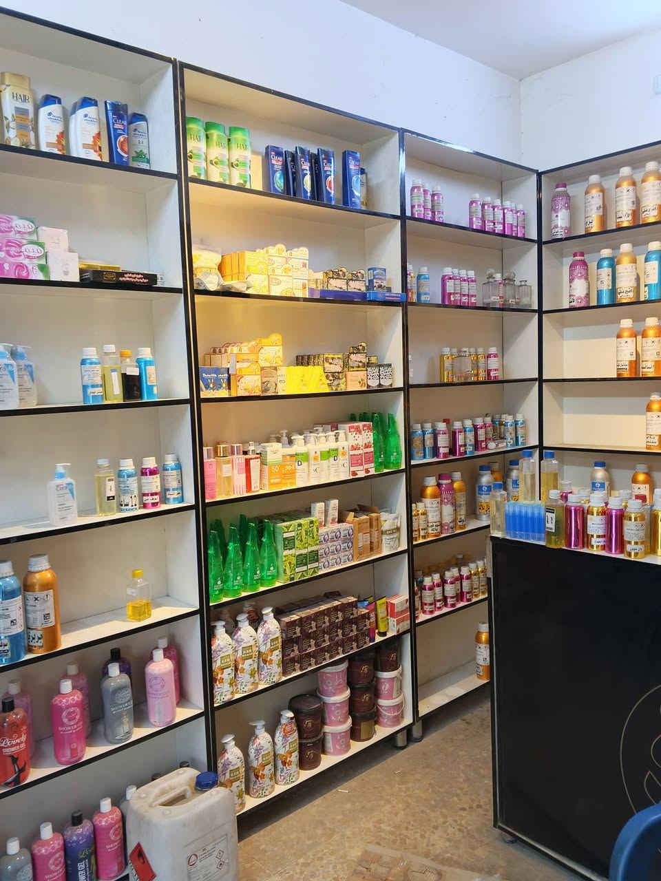 متوفر رفوف عدد 5
نضيفات جدا 
للتواصل خاص 
رقمي***********
