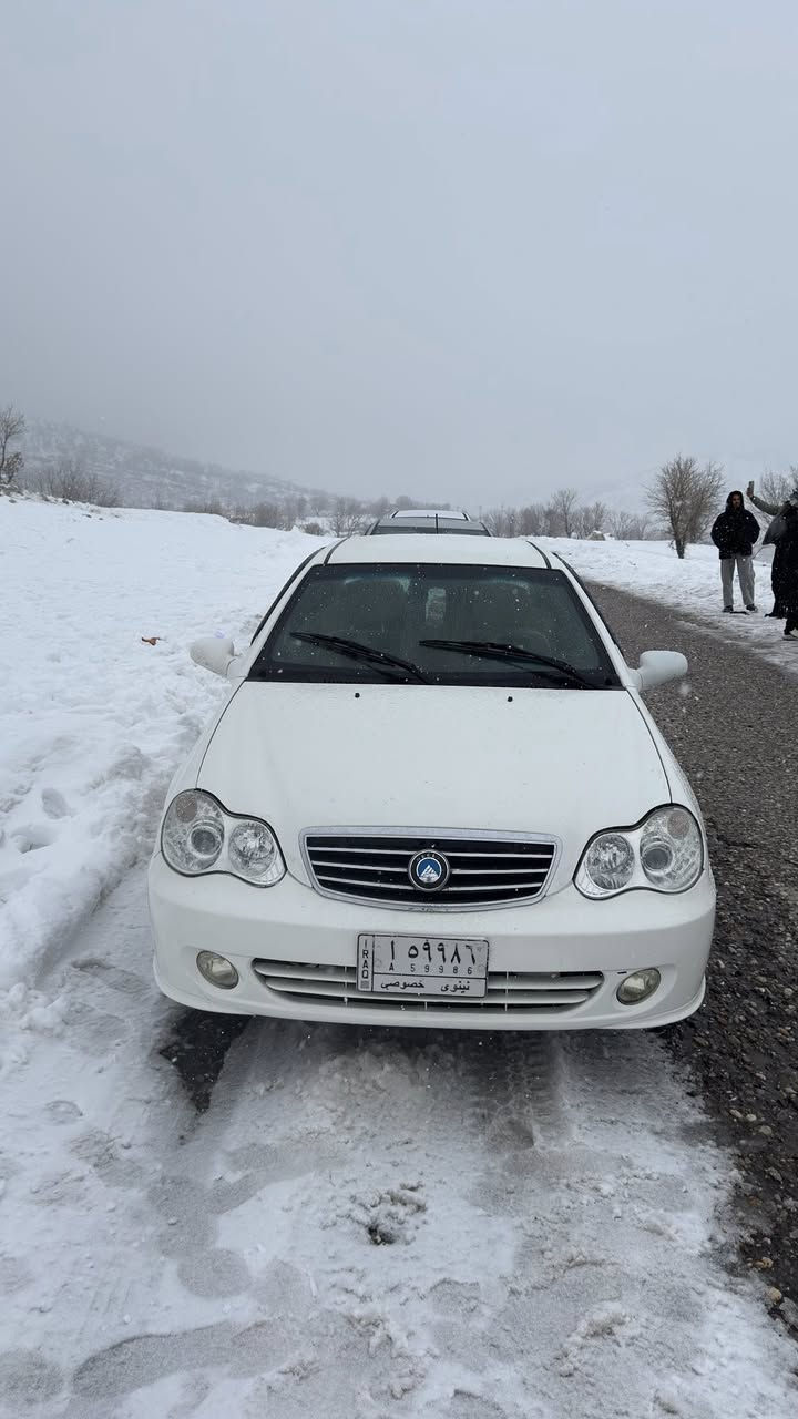 السلام عليكم
سيكي موديل 2013 للبيع
سيارة نضيفة وجاهزة من كل النواحي
بطارية تايرات كلو جديد 
تدفئة تبريد شغال 
بدون صبغ فقط ملاحظات بسيطة (بارد ، تقليم )
مكينة كير بلادي 
درايم شفتات جديده سستمكير كلو جديد 
سيارة ربع ما تصرف عليها جاهزه من كل النواحي 
السياره ماشية 107 الف 
مكان السيارة موصل حي الصديق قرب باب طب الاسنان
رقم نينوى
السعر 60 وبي مجال للطيبين 
للتواصل 
*********** هاتف
*********** واتساب
