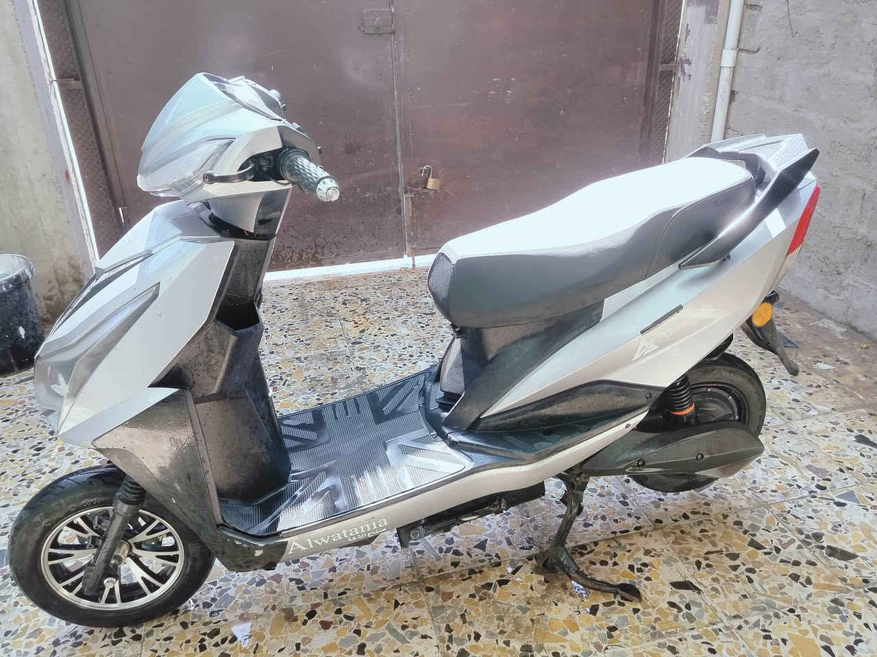 ماطور سكنس موديل 2025 نضافه فول السعر 650 وبي مجال شي قليل


**إذا كنت صاحب هذا الإعلان وتريد حذفه لأي سبب، رجاءا أرسل رسالة إلى الدعم الفني**