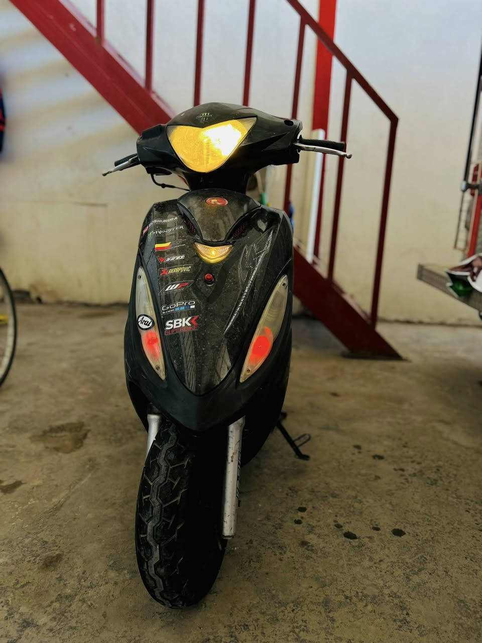 للبيع محرك مفتووح تجفيته كامله كفرات بلاد كابريته جديده سلف شغال سعر 400
***********
