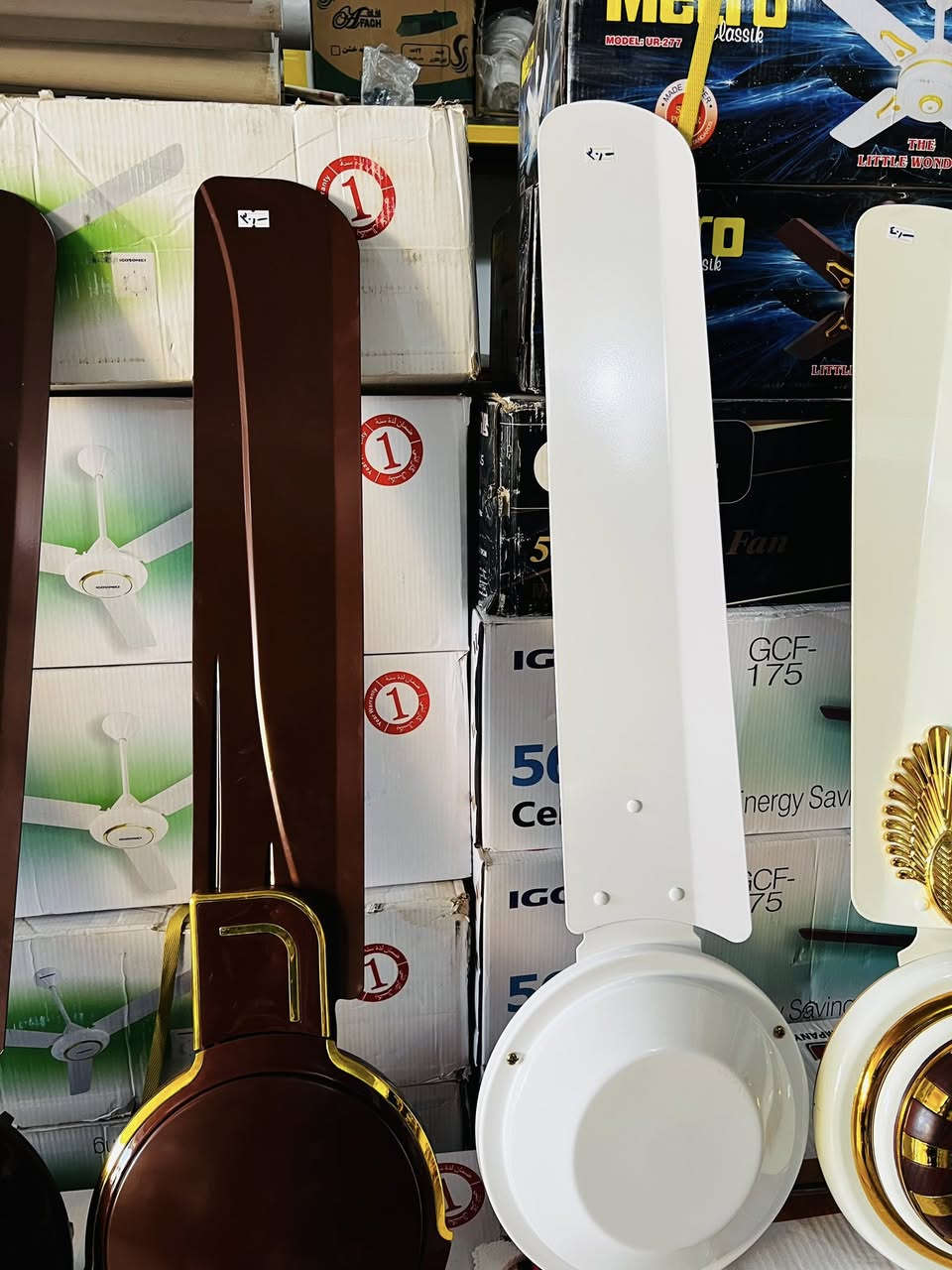 محلات المياحي  

مراوح 
الجوسونك ابيض جوزي   السعر20 الف
المترو الابيض الجوزي  السعر 20 الف  
العربي  السعر 30 الف 
الترنادو  السعر 30 الف 
الباكستاني الطلقه الكلكسي 40 الف 
  
العنوان بغداد العبيدي شارع عشرين  
          محلات المياحي


**إذا كنت صاحب هذا الإعلان وتريد حذفه لأي سبب، رجاءا أرسل رسالة إلى الدعم الفني**