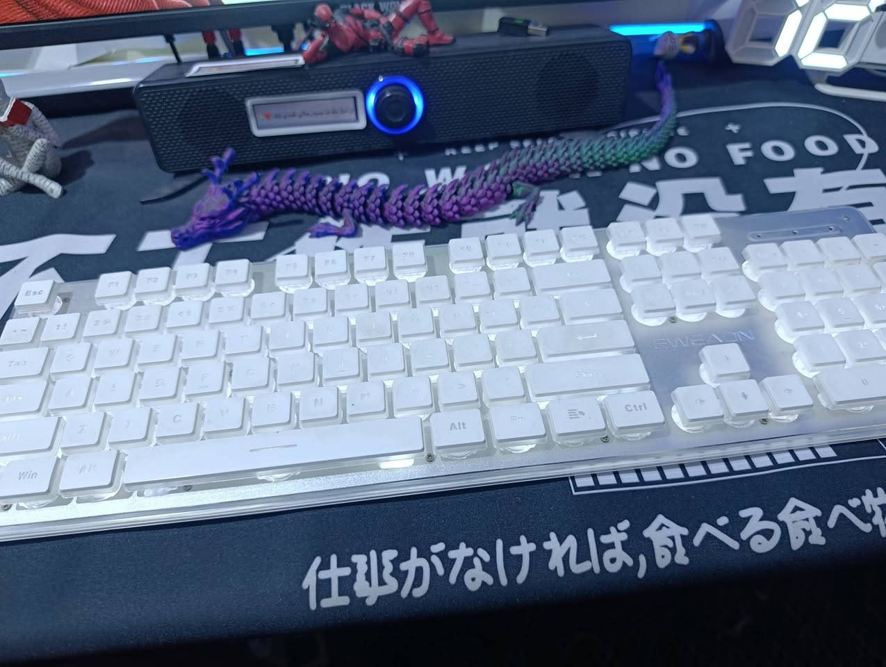 سلام عليكم  pc للبيع

المعالج: Intel Core i7 9700K بسرعة 3.6GHz
الذاكرة العشوائية (RAM): 32GB (16GB × 2) بتردد 3200MHz
كرت الشاشة (GPU): AMD Radeon RX 5700 XT
اللوحة الأم (Motherboard): MSI MAG Z390 Tomahawk
التخزين: 1TB HDD + 1TB HDD + 1TB SSD (مجموع 3 تيرا بايت)
مزود الطاقة (Power Supply): Thermaltake Smart SE بقوة 730W
بسعر 750 الف
والكيبورد
والماوس
والمجسمات
والعاكسه
والشاشه
اذا انباع الكيس ابيع ذني الغراض واسعار حلوه 💔
سبب البيع محتاج فلوس للدراسه 💔🥲


**إذا كنت صاحب هذا الإعلان وتريد حذفه لأي سبب، رجاءا أرسل رسالة إلى الدعم الفني**