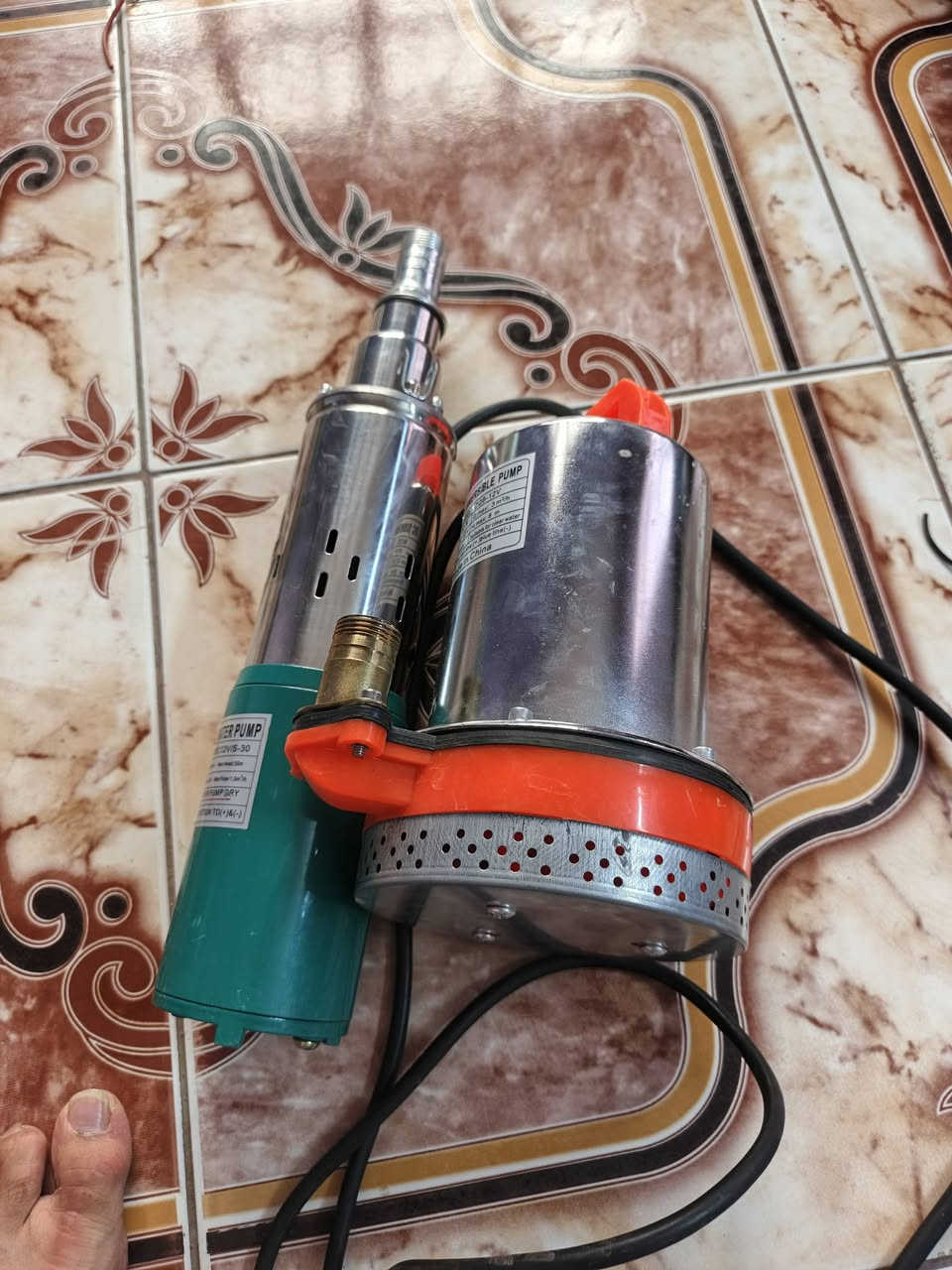 اخوان قطعتين بهل شكل وزنه ثقيلة غطاسات ماعرف شنو يشتغل عله12v طونه بيهم سعر


**إذا كنت صاحب هذا الإعلان وتريد حذفه لأي سبب، رجاءا أرسل رسالة إلى الدعم الفني**