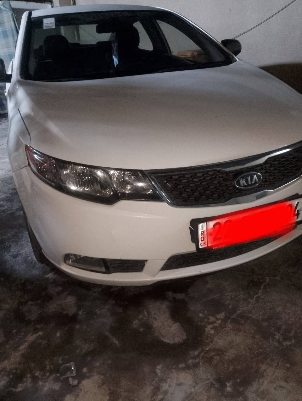 البيع ادوات كصه جنطه مديل ١١ سياره جديده حيل حلوه بانزين مكان سياره بصره سعرها 50 بيه مجال ***********
