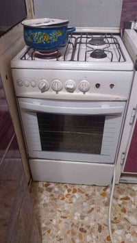 طباخ • نضيف • شغال