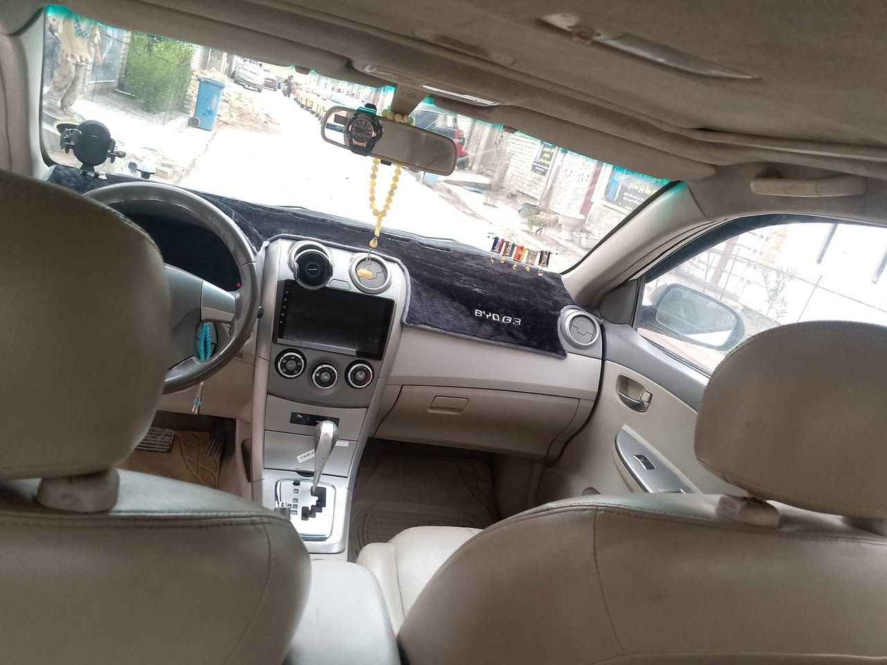 سلام عليكم من رخصت صاحب لكروب لمحترم بي وايدي جي ثري بغداد نكليزي خصوصي موديل 13سياره حلوه وجاهزه كير ومكينه وتماتيك بيه جاملق مبدل سايق وبيه تكحيلات سعره 47وبيه مجال لشراي ويدلل مكانك بغداد رقم ***********وبي وتساب واني خادم
