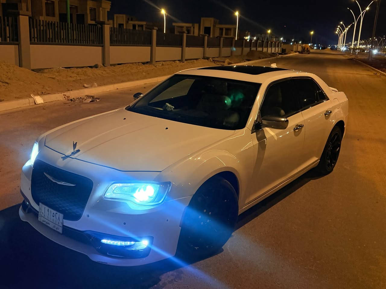 السلام اوباما للبيع مديل 16 تفاصيل كير محرك مكفول لون ابيض فئه c300 بانوراما. كامله تبريد كشنات  السياره كشنات جلد مالته لبلاد ما مبدلات منضومه زنون سماعات سستم كامل عزل سياره كلش حلوه ونظيفه فقط يرادلها بوليش + ويلات جديد العنكبوت سياره ورد كندي طابه بس بارد بل بنيد شبر ***********(البصره )سعر 195 البصرة, العراق
