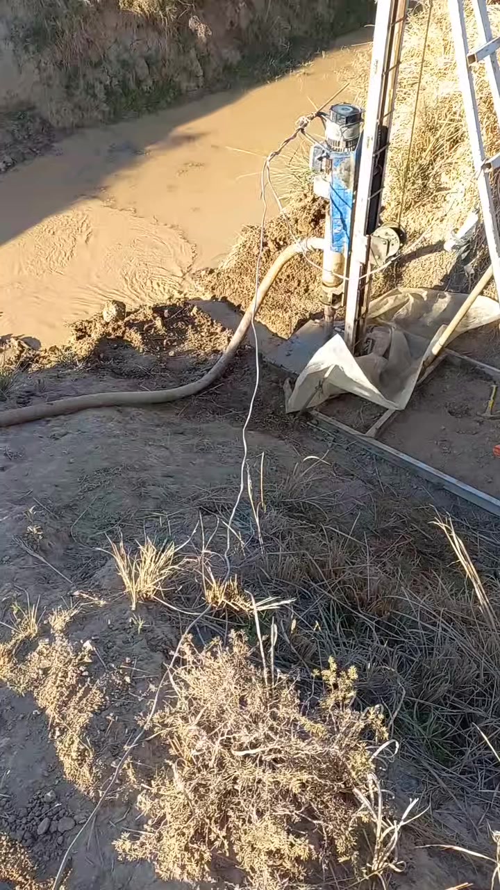 مستعدون لحفر الابار اليدوية والالية بالمنازل والحدائق كل مكان قطر 6/8/10 الاستفسار***********
