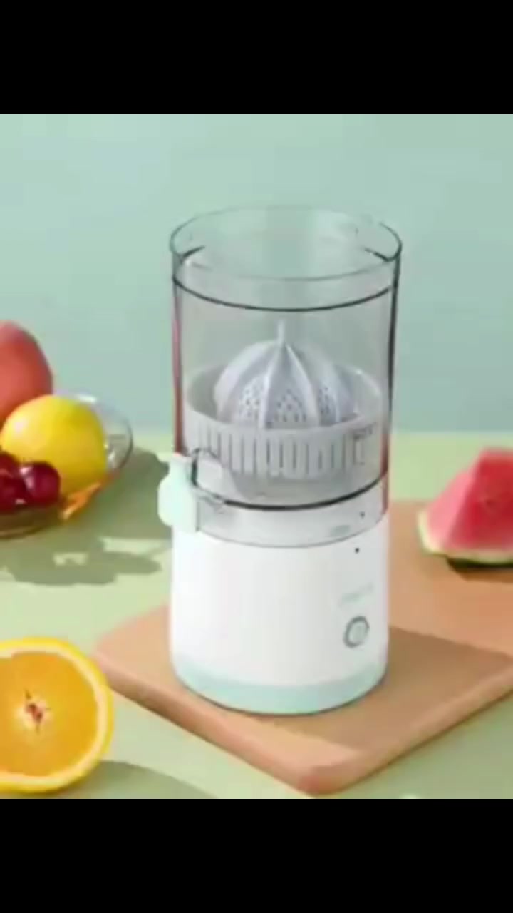 عصاارة الحمضيات و الرمان تعمل على الشحن 
ب24 ألف بس و التوصيل مجااني 😍
مواصفاتها : 
تصميم عملي ومميز 
- سهلة الاستخدام تعمل عن طريق الشحن والكهرباء 
- عصر عالي الكفاءة
- دوران بزاوية 360 درجة فى جميع الإتجاهات 
- مزودة بمنفذ USB للشحن
- مزودة بفلتر لفصل مخلفات العصائر 
- سهلة التنظيف أجزائها قابلة للفصل 
- مفتاح واحد لتشغيل العصارة 
- منفذ لاخراج العصير
- يمكن استخدامها في عصر البرتقال والتفاح والرمان وغيرها


**إذا كنت صاحب هذا الإعلان وتريد حذفه لأي سبب، رجاءا أرسل رسالة إلى الدعم الفني**