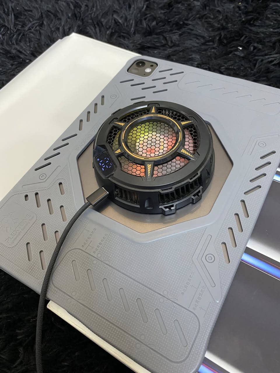 السلام عليكم ايباد برو M4 نضافة 100‎%‎
ذ256 بطارية 90 نزلت بالتحديث مثل ما موضح ولا شخط غراضة كاملة الاصلية وويا حافضة جلاتين من شركة بلكستون وتوصالة ومروحة تبريد ميمو 9-يعني كامل مكمل 😅
سعر 950 مكاني بغداد


**إذا كنت صاحب هذا الإعلان وتريد حذفه لأي سبب، رجاءا أرسل رسالة إلى الدعم الفني**