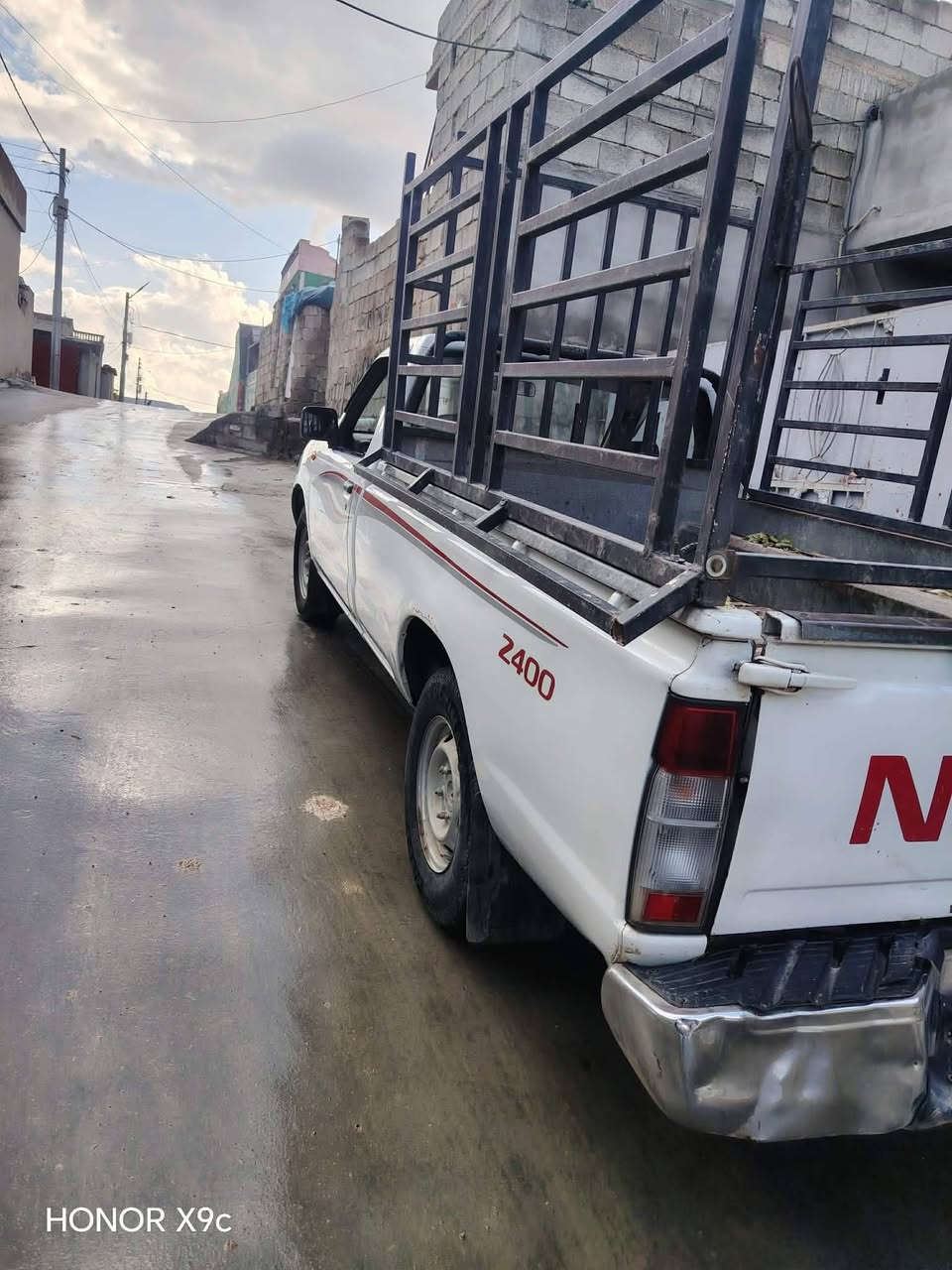 نیسان 2014 بۆفرۆشتن ***********
