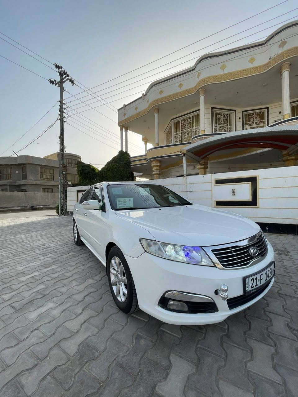 سلام عليكم 
اوبتما 2010 فول موصفات 
فتحة سقف
بردة خلفية بلادي
اشاير بالمري
مري شفط
شاشة وكامرة
نضام ABS
رقم سليمانية دولي سنوية28 وهزة جديدة
مداور ثاني يوم
بية رش بلباب الامامي فقط
مكينة وكير جدد شرط
تخم تاير جديد 
تدفئة وتبريد خير من الله
السعر مناسب 118 بية مجال بسيط
مكان بابل
***********
