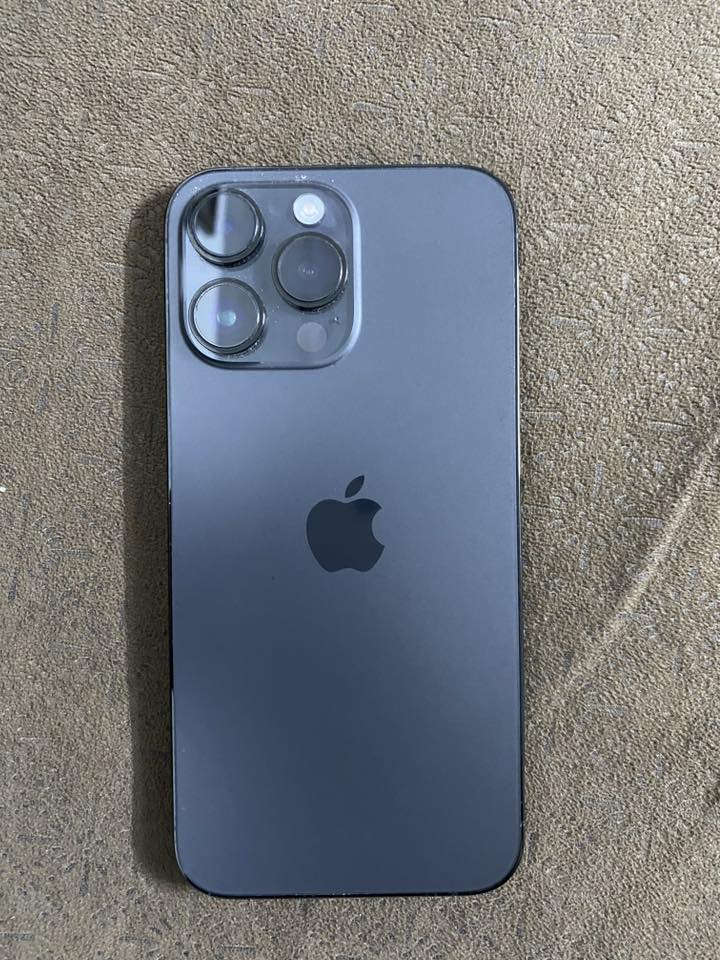 آيفون 14برو ماكس اسود ذاكره128بطاريه82جهاز بعده جديد كلش سعره 810وبي مجال
***********
***********
