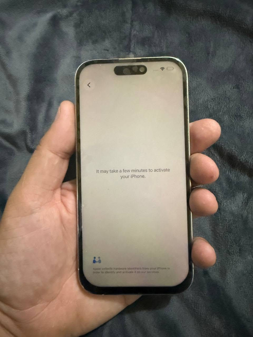 ایفون 14 برو
٢٥٦ جيجابايت، 
الباتري (83%)
مقفل بـ iCloud، وتمت تهيئته (فورمات)
تم تبديل الشاشة فقط
السعر: ١٦٠٠٠٠، وقابل للتفاوض قليلًا


**إذا كنت صاحب هذا الإعلان وتريد حذفه لأي سبب، رجاءا أرسل رسالة إلى الدعم الفني**