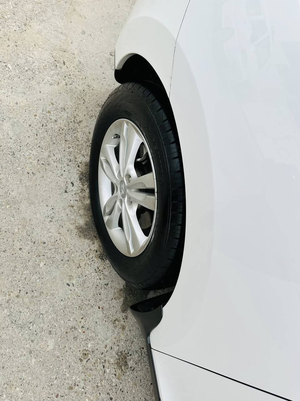 سلام عليكم هونداى توسان للبيع موديل 2013 سياره خليجى كورى اصلى محرك ألفين دوش ما مفتوح سياره بشرط فحص جديده صور سونار بل منشور رقم سليمانية دولى بسمنه مواصفات تحكمات اشاره بل مرى حساس تريشه سوده برده صندوق سبير مانازل سياره احله من صور سعرها 149بيهه مجال للشراى مكانى قضاء كلار اتصال ***********
