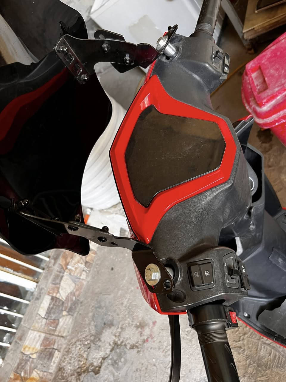 دراجة ووتكتك كهربائيات للبيع نضيفات حيل الدراجة ب٧٠٠ وثانية ب٨٥٠ قفل ***********
