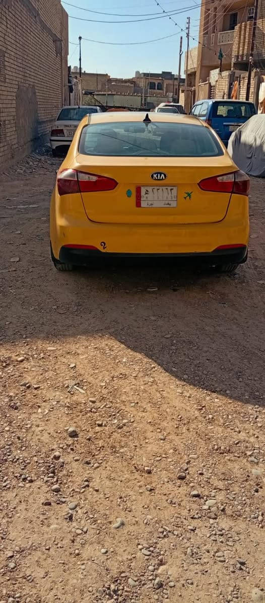 سلام عليكم شباب كيه فورتي موديل16
سياره حلوه ونضيفه امصفره هيه وقرامت
حدثه بنيد وجاملق  فقط 
سعر 105وبيه مجال لطيبين
رقم تليفون ☎️ ‭***********‬
