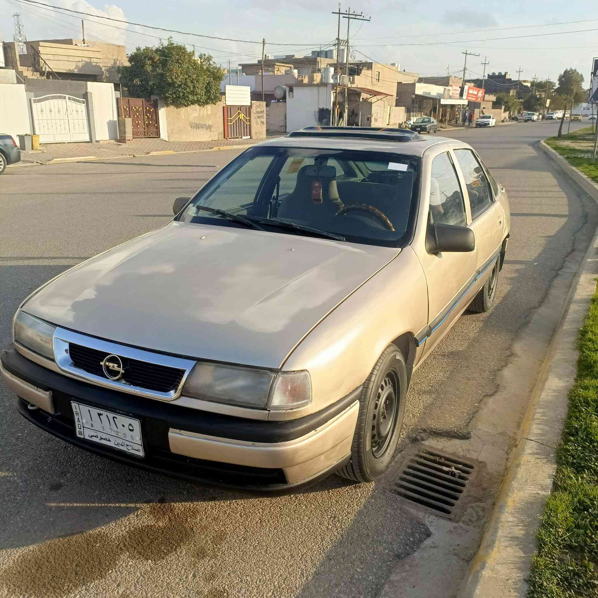 للبيع اوبل فكترا موديل 1990 حجم 16 رقم صلاح الدين مشروح وطني 2026 دفتر بانزين  شرط التحويل والغرامات والكص باتري جديد تايرات جديد السياره بيها خيط بخار قليل
السياره مصبوغه جماليه العنوان في كركوك 
السعر  32 وبيها مجال 
***********
***********
