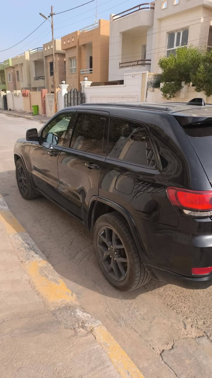 السلام عليكم جيب شيرواكي بلاك توب اسبورت موديل 21 معروفه مواصفات رقم بغداد ماشيه 88 حادثه سرقه جاملغ امامي اثنين وبنيد مابيها حادث وبيها باب خلفي بارد وباقي مكفوله سياره نظيفه جدا  رقم بغداد سعر 235وبيها مجال 
محرك سته اسلندر


**إذا كنت صاحب هذا الإعلان وتريد حذفه لأي سبب، رجاءا أرسل رسالة إلى الدعم الفني**