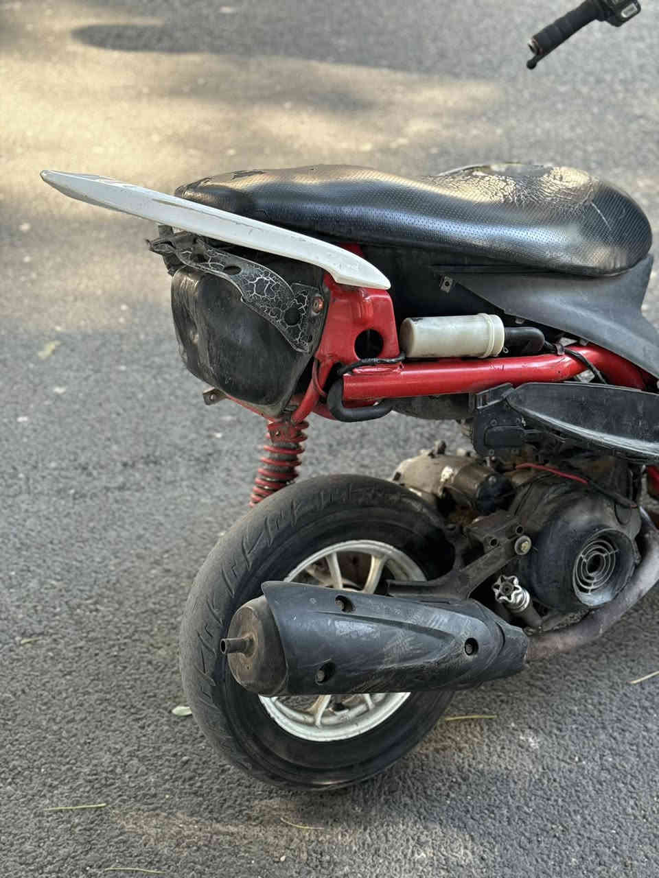 السلام عليكم دراجه ماكس مال لعب بوشه 55 مجفته الدراجه حلوه بيه قباقه كور رياضي كرزي بيه صدر رياضي ذهبي. بيه وياله رياضي نجمه بس الدراجه يحتاجلهه ترتيبات خارجيه السعر 400او بيه مجال حك الجيه مكاني بغداد كراده داخل للاستفسار ***********
