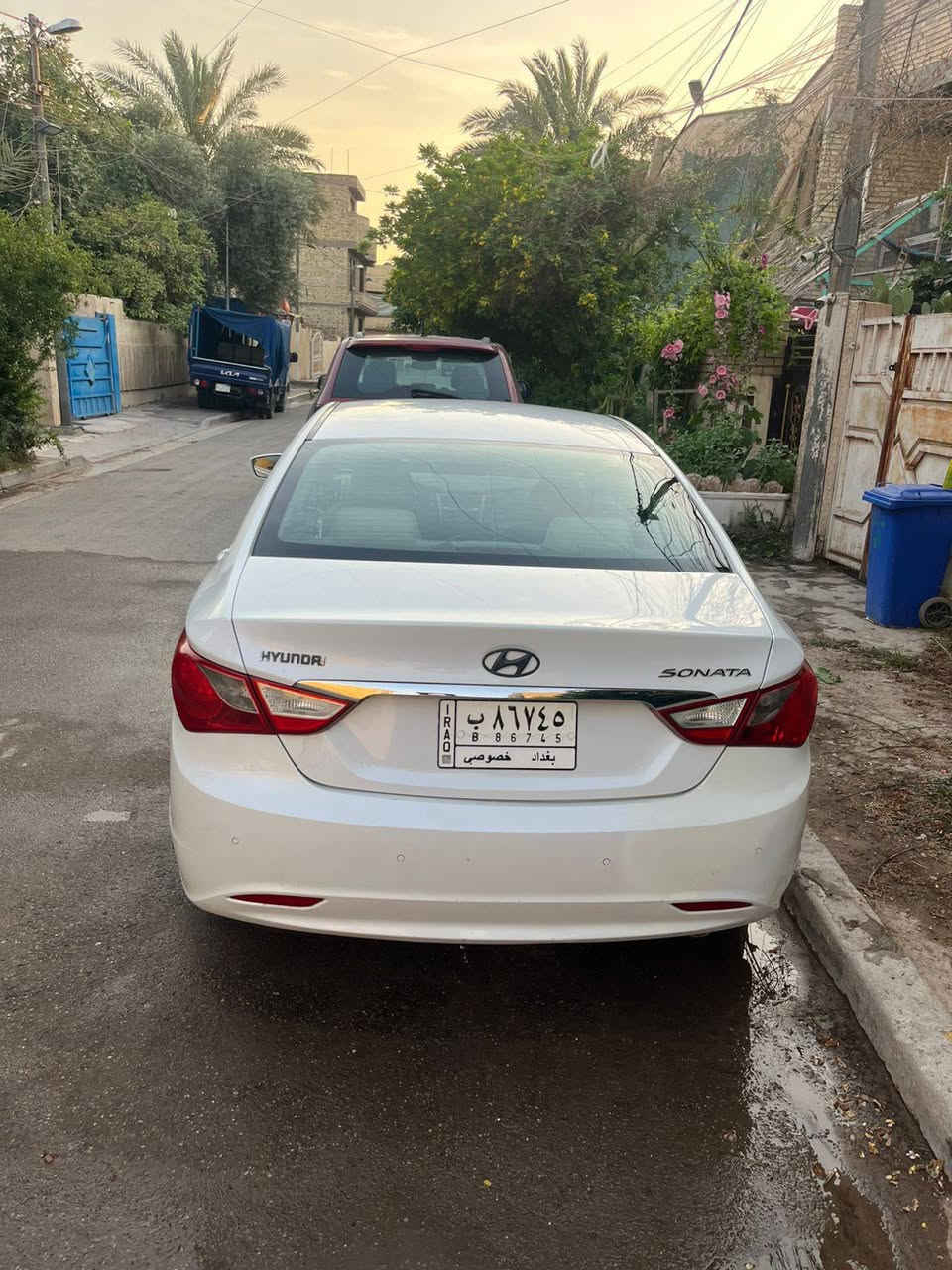 سوناتا خليجي موديل ٢٠١١ الشركه العامه تحكم ستيرين مري شفط حساس خلفي ماشيه ١٦٩ الف بلاديه السياره مكفول الكير والمحرك ماعدا ضربه بالجاملغ الخلفي وبيها ملاحضات ‬‏جدا بسيطه سعرها ١١٥ ورقه ... 
‏‪***********‬‏ موبايل
