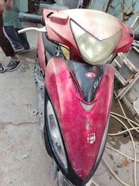 للبيع عوزه بس سنتر وتشتغل قيم وخذ رقم 07862327004