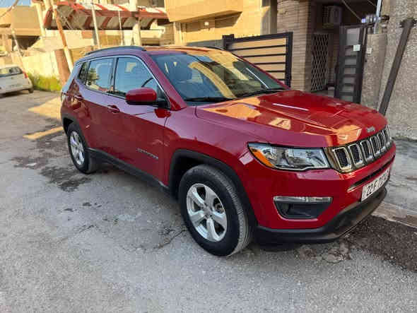 السلام عليكم ورحمة الله

للبيع سيارة: جيب كومباس  موديل 2021

•الضرر: جاملغ و باب السائق  ( البجم كبس ) 
•الرقم: اربيل الجديد 
•الايرباكات: دركة ودشبول
 
مكفولة من الشاصي و اللغد 

•المواصفات :
▪️المحرك: 2.4L (اربعة سلندر)
▪️ ماشيه 68 الف ميل 
▪️ويل كب  مع طقم تايرات جديد
▪️بصمه 
▪️تشغيل عن بعد
▪️كامرة خلفية
▪️كشنات السيارة جلد و مخمل 
▪️تدفئة لكشنات المقدمة ستيرن تدفئه 
▪️شاشة 
▪️تبريد قطعتين امامي وخلفي
▪️سايد بريك دكمة
▪️سستم صوت
▪️تحكم ستيرن جهتين بلوتوث وحاكية وكروس سرعة وتحكم صوت 
▪️نظام ABS مانع انزلاق
▪️ ، مرقمة أربيل وجاهزة.
السياره كامله وما ناقصها شي 

ملاحظة :  هنا بالعراق. صار بيها صبغ بالكرن مال الجاملغ امامي مكفول من الضربه والحادث 

السعر المطلوب: 147 💵💵 ورقة وبيها مجال 
 
مكانها : بغداد - الدوره 
للاتصال : *********** بغداد
