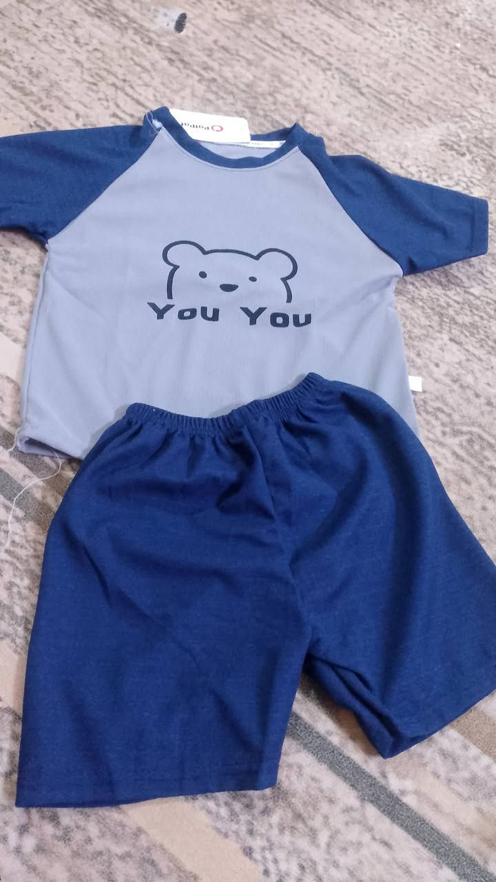 السلام عليكم عندي شلعة ملابس اطفال بات بات قطعتين وبي فستان بناتي 
اشتريته جديد وماكدرت افتح بث واريد ابيعه ب140مع لتوصيل  هاي نماذج من القطع


**إذا كنت صاحب هذا الإعلان وتريد حذفه لأي سبب، رجاءا أرسل رسالة إلى الدعم الفني**