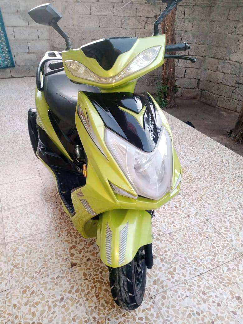 #دراجه_سكنس
دراجه نظيفة نص نكرة كفرات ولاشخطة كهربائيات كامله
اي استفسار راسلني مكاني بعقوبة المركز


**إذا كنت صاحب هذا الإعلان وتريد حذفه لأي سبب، رجاءا أرسل رسالة إلى الدعم الفني**