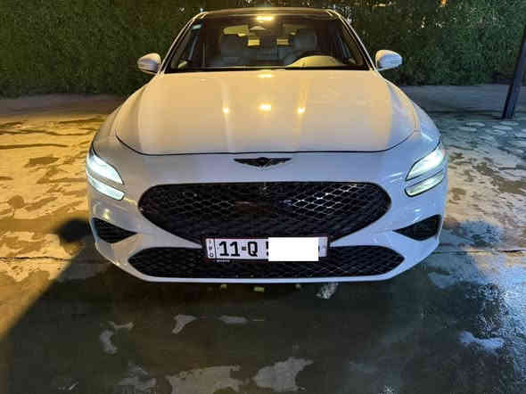 السلام عليكم جنيسيس 2023امريكي صبغ جاملغ فقط السيارة جديده رقم بغداد مكان زيونة السعر 245$ ***********
