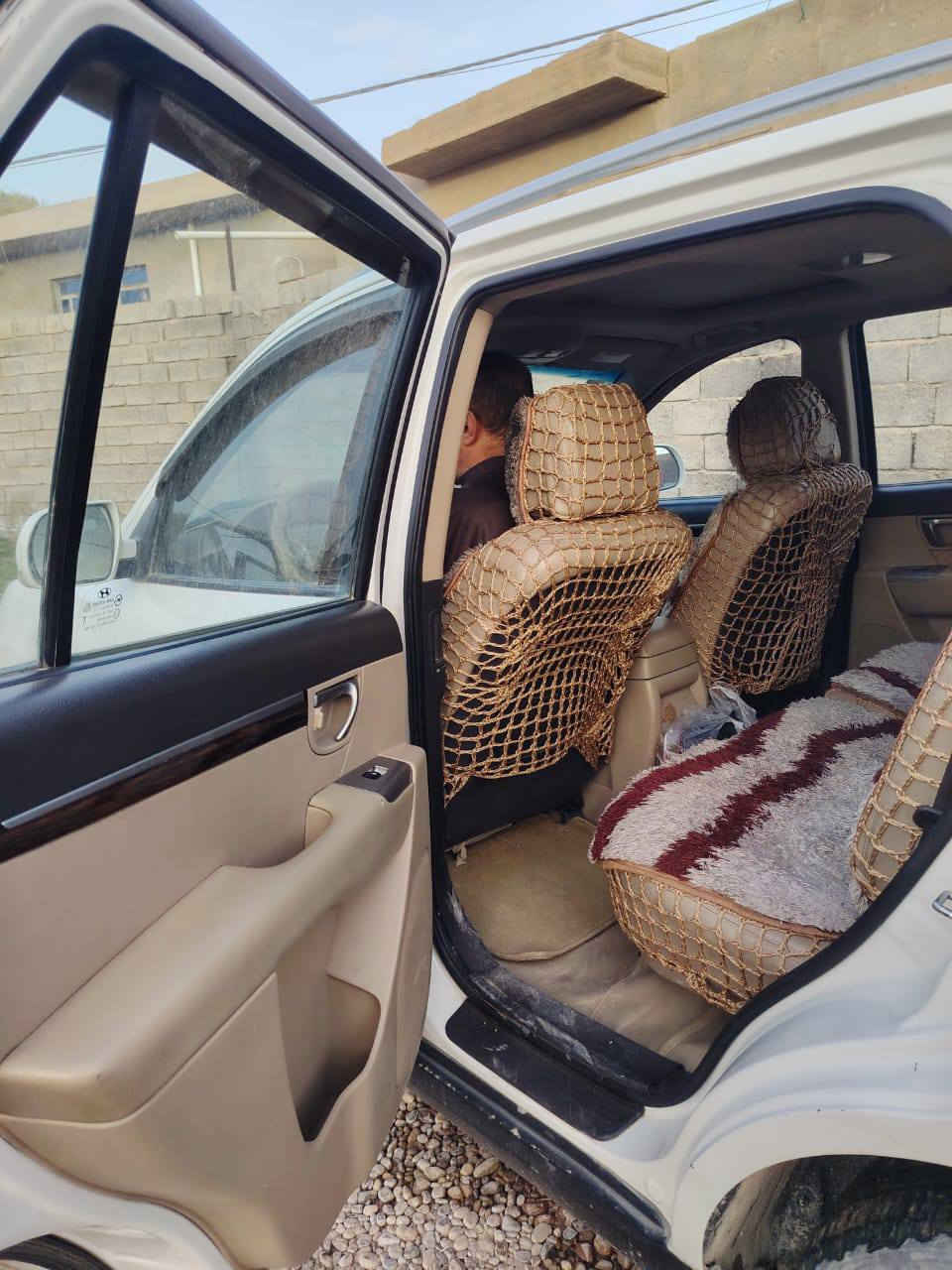 سلام عليكم
سنتافيا 2011
سياره نظيفه ومرتبه
جام اوتو
كرسي سايق كهربائي
فتحه بانوروما كهربائيه
اشاير بالمري
السياره بيه ضربه جنطه
رايده ب١٣٩ وبيه مجال 
***********
