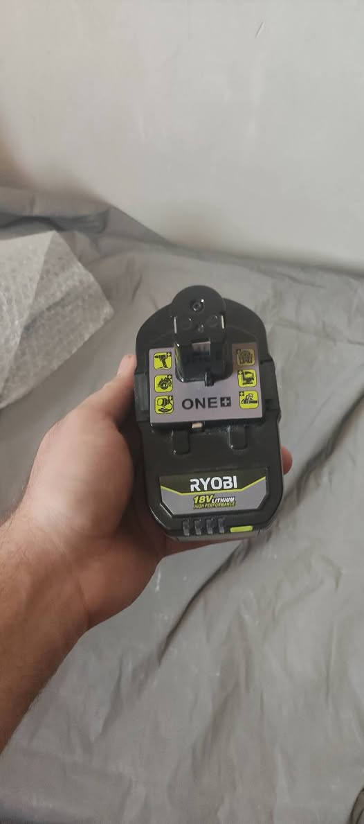 بطارية بهذا شكل


**إذا كنت صاحب هذا الإعلان وتريد حذفه لأي سبب، رجاءا أرسل رسالة إلى الدعم الفني**