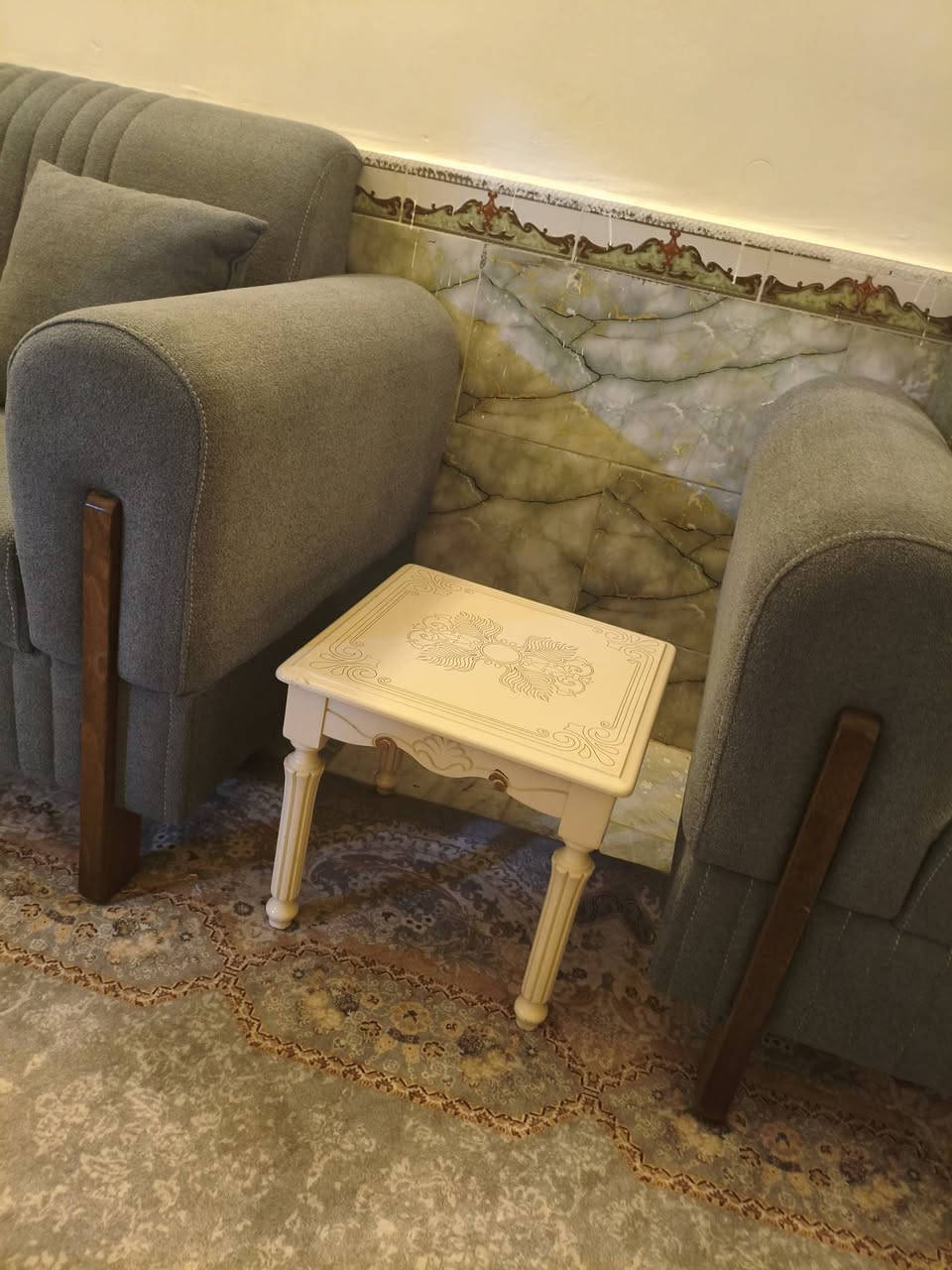 طبلات تركي جديد خمس قطع اربع صغار وحده جبيرة مكان ناصرية السعر ١٧٥ بيهن مجال لون اوف وايت


**إذا كنت صاحب هذا الإعلان وتريد حذفه لأي سبب، رجاءا أرسل رسالة إلى الدعم الفني**