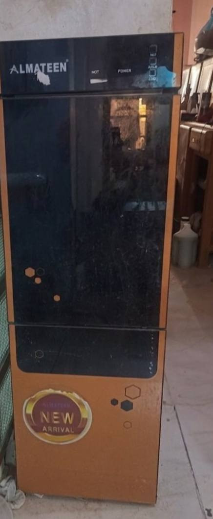أغراض للبيع
كاونتر 3 أمتار ب250 الف 
براد ماء المتين 75الف
فرن غازي 35الف
رقم صاحب الأغراض ***********
