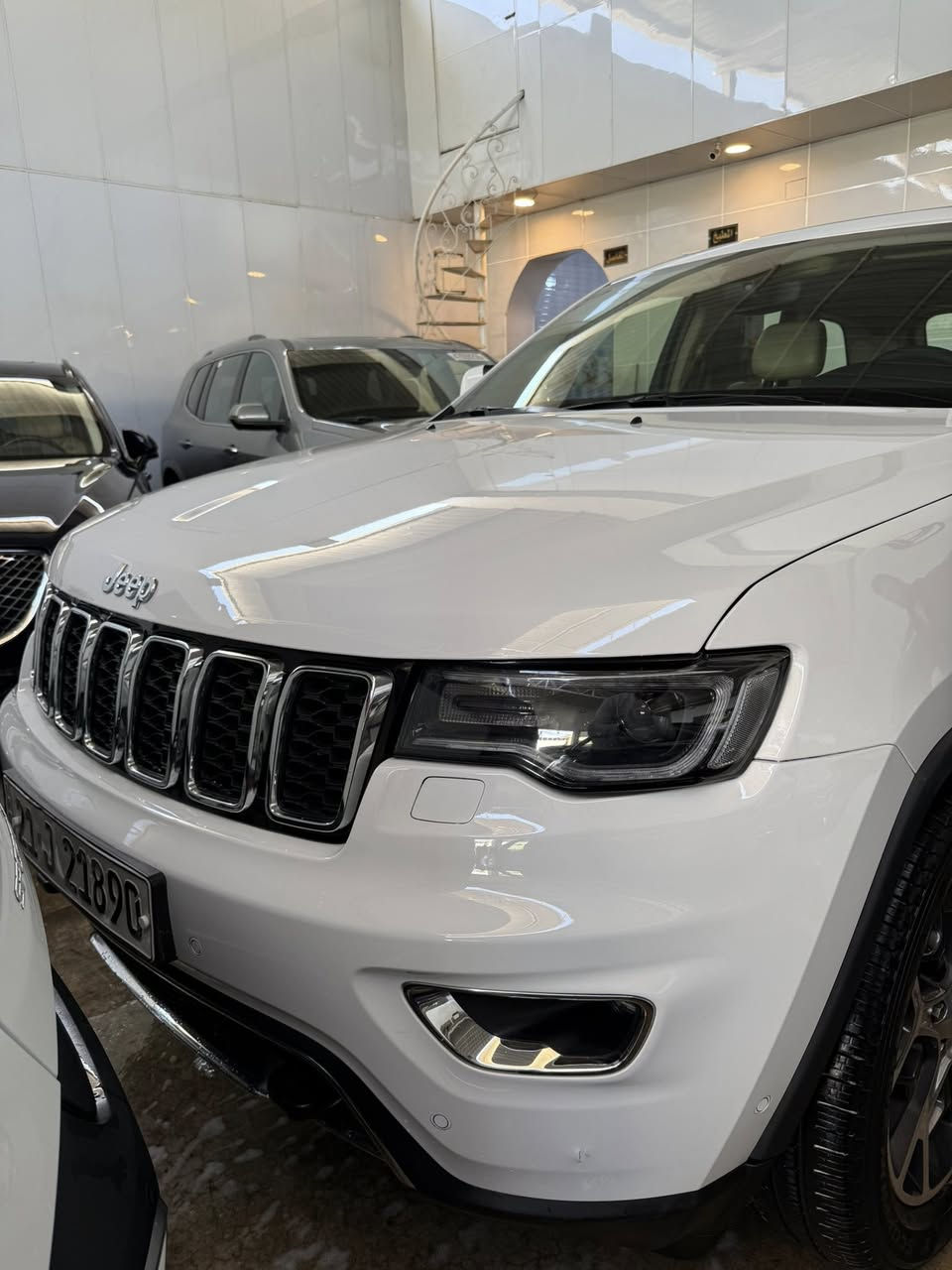 جيب ليمتد موديل 2019 وكالة هارلم
مكفوله كفاله عامه من البارد والشخط 
ماشيه 43 
بنوراما معروفه الموصفات لميتد 
رقم شمالي 
معارض البياع معرض ألماسه 
استفسار ***********
