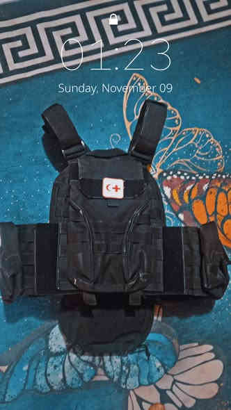 سلام عليكم اخواني& درع وحماله M4 وكراب HS للبيع جديدات شرط. تواصل واتساب *********** سعر كلهن ب50 عمي بلاش مكاني بغداد مدينه الصدر
