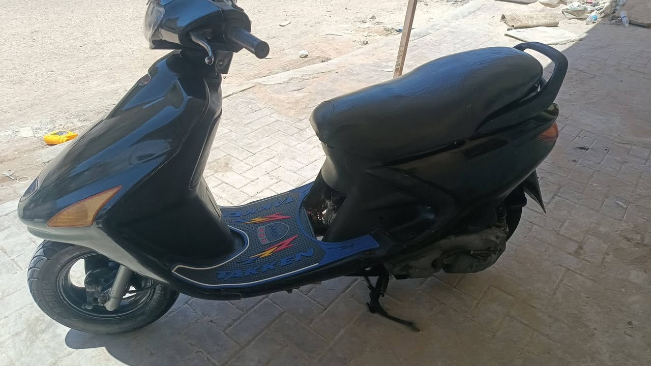 السلام عليكم درجه فراشه للبيع سلف هندر كهربائيات كلهم شغال شرط مامفتوحه حاويه ماناقصها شي واحد ‏  على واحد مكاني نجف سعر 600 وبيها مجال الاستفسار ‏‪***********‬‏
