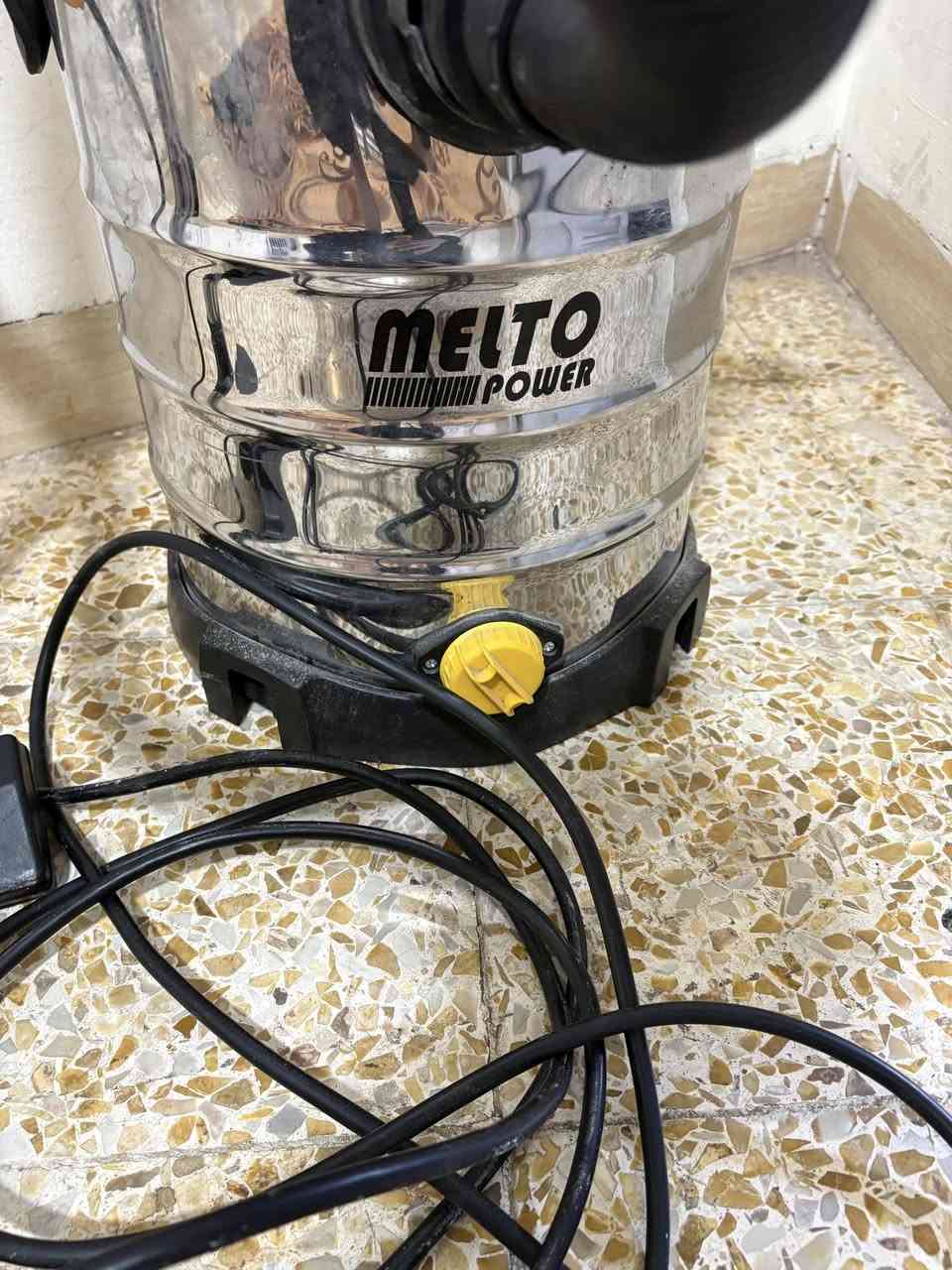 مستعملة على نفس وضعها بالصور  بدون ملحقات اضافي


**إذا كنت صاحب هذا الإعلان وتريد حذفه لأي سبب، رجاءا أرسل رسالة إلى الدعم الفني**