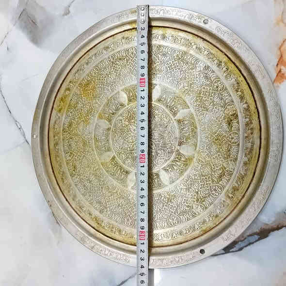 لبيع
صينيه نحاس احمر عمل يدوي
***********
