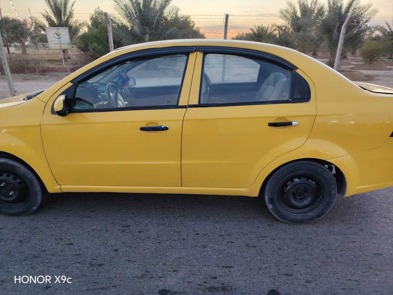 سلا عليكم فيوو 2009 مكينه مفتوح  سيارة جهزه كير ومكينه مكفولت حدايه وتخم تاير سنويه 30 سعر50 ***********
