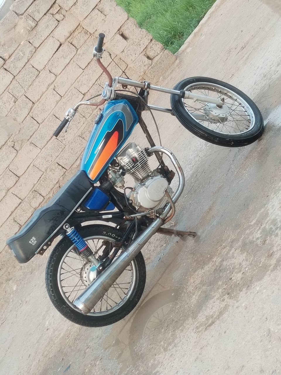 سلام عليكم شباب نامه تعمير البيع أوراق اصولي مكان الديوانيه قضاء ال بدير الدراجه مبدله بس ولفات صفر واحد الرقم ***********
