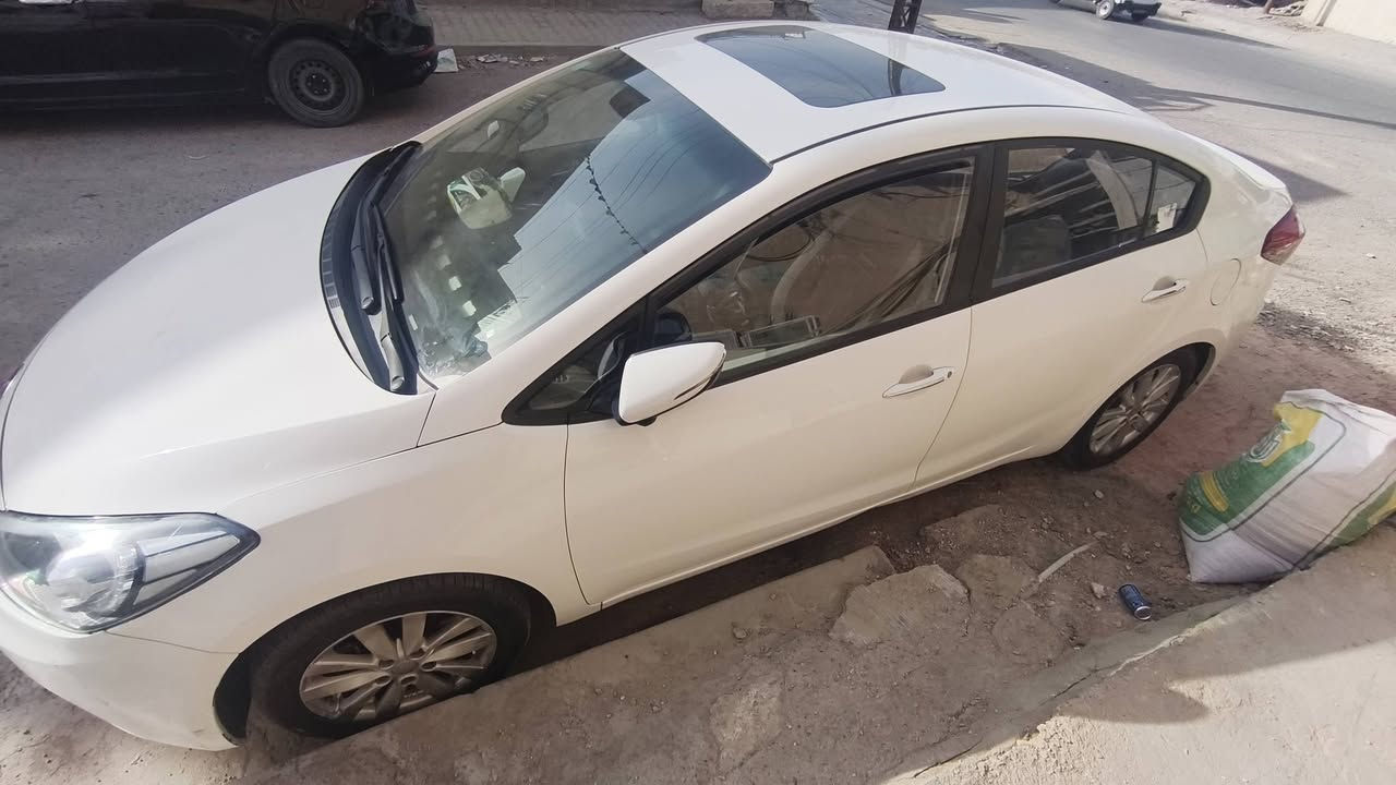 سلام عليكم 
سيراتو 17 خليجي 
محرك 2000 دوش
ماشيه 126
سنويه جديدة مدفوعه الرسوم باسمي يعني ما تدفع بس وصلين بالتحويل
شاشة كامرة اصليه 
تحكمات ستيرن 
مري اشاره وشفط
فتحه سلايت
فريز تبريد+غاز جديد
5 ويل كب
دوشمه جديدة
الكير والمحرك غير مفتوح شرط الكفاله لا تنقيص ولا تبخير
ابيع شرط التحويل 
سونار مرفق بالمنشور
المكان بغداد الزعفرانيه
السعر 120$
للاستفسار الاتصال على الرقم
***********
متوفر واتساب
