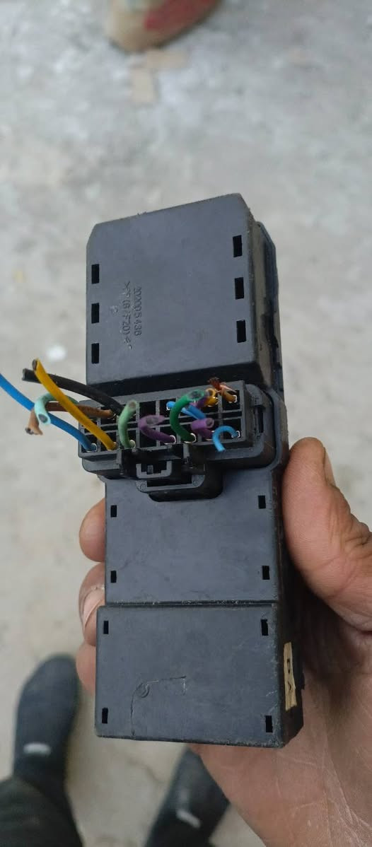 للبيع كنترول مال جام كابتيفيا 2007 رقمي *********** اتصل أو احجز واتساب
