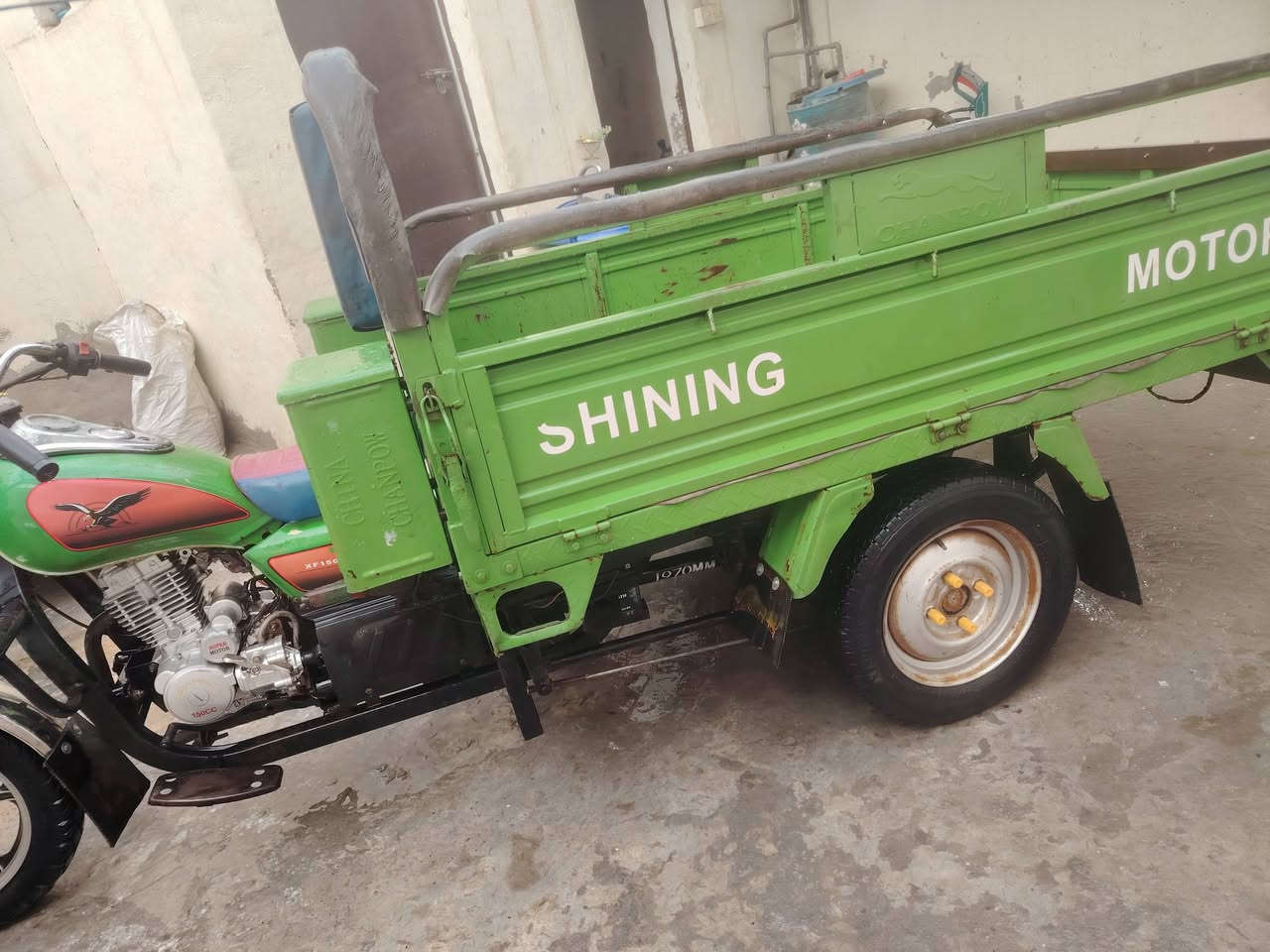 للبيع مديل 23 مكاني حله *********** السعر 2300 وبيه مجال
