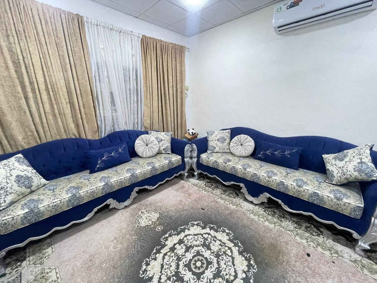 مخولة بالنشر
قنفات للبيع 
المنشأ كويتي
العدد 3 قطع كبار نظيفات صار كم شهر من اخذوهم 
سبب البيع حجمهم كبير عن المكان
حسب ما موضح في الصور والفيديو
العنوان . البصرة . الموفقيه . الاملاك
السعر 500 الف وبيهم مجال
باقي التفاصيل على رقم هاتف ابو الحلال نفسه
***********
