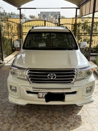 لاندكروز بريم • ٢٠١٤ • ٦ سلندر